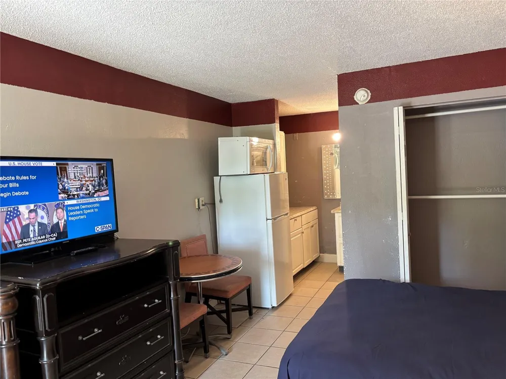 7900 S ORANGE BLOSSOM TRAIL #2009 Orlando, FL 32809