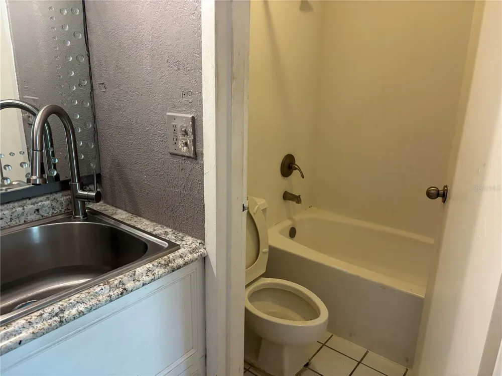 7900 S ORANGE BLOSSOM TRAIL #2009 Orlando, FL 32809