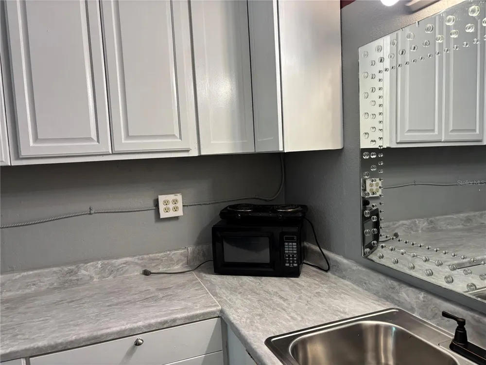 7900 S ORANGE BLOSSOM TRAIL #2009 Orlando, FL 32809