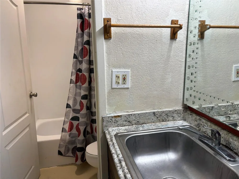 7900 S ORANGE BLOSSOM TRAIL #2009 Orlando, FL 32809