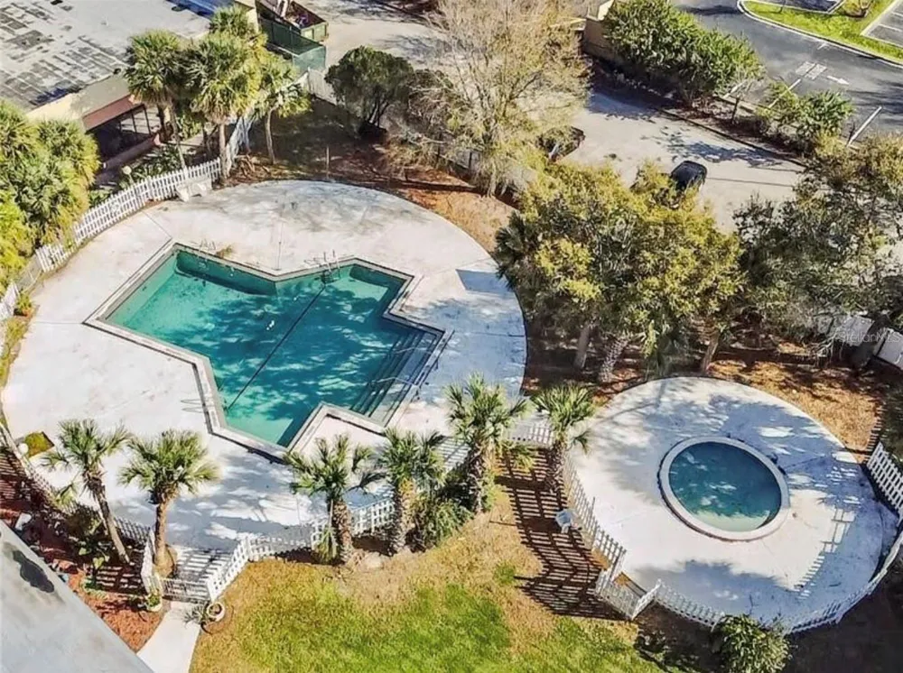 7900 S ORANGE BLOSSOM TRAIL #2009 Orlando, FL 32809