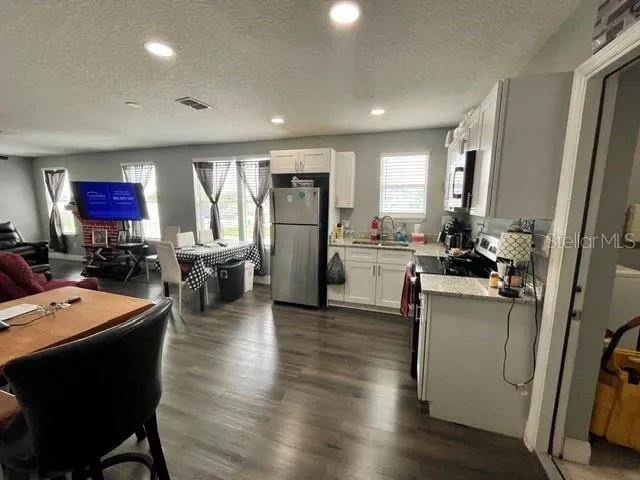 118 W STUART AVENUE Lake Wales, FL 33853
