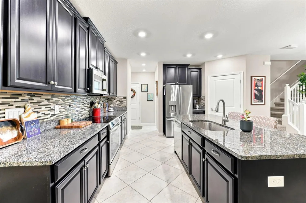 5305 STOIC VALE DRIVE Wimauma, FL 33598
