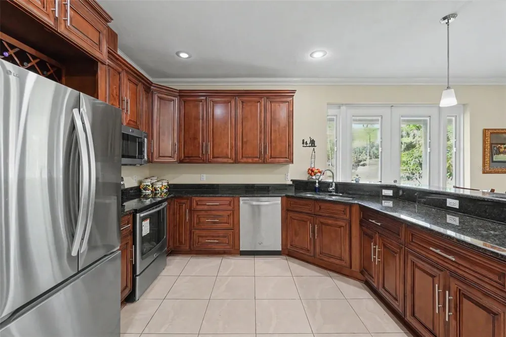 2007 61ST STREET Sarasota, FL 34243