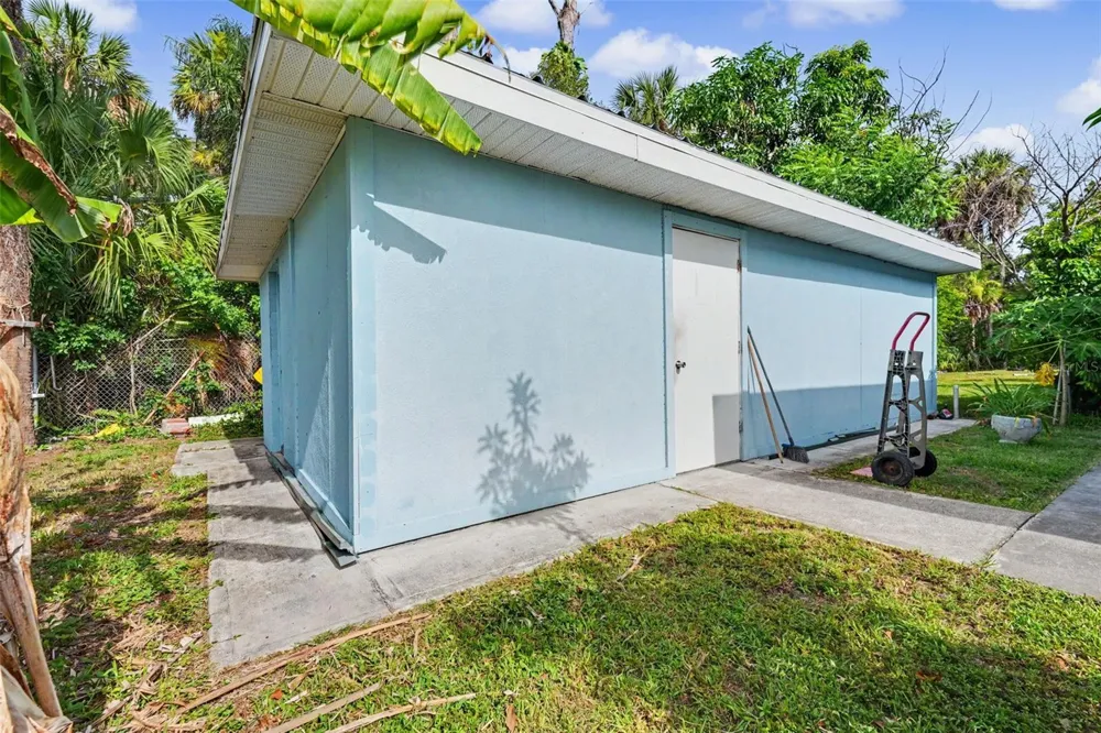 2007 61ST STREET Sarasota, FL 34243