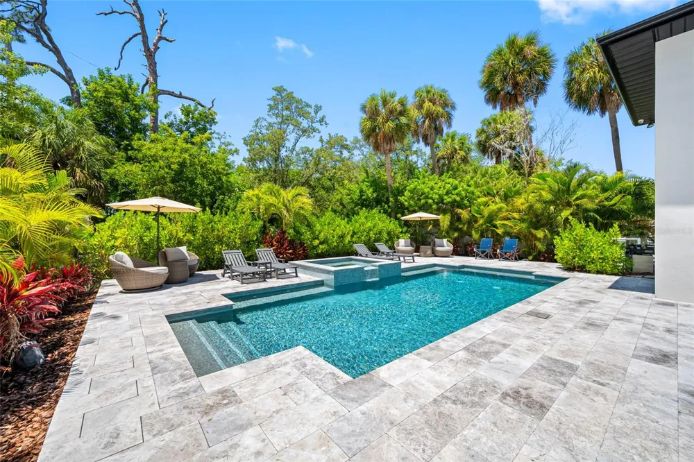 2623 S PARKVIEW STREET Tampa, FL 33629