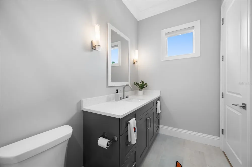 2623 S PARKVIEW STREET Tampa, FL 33629