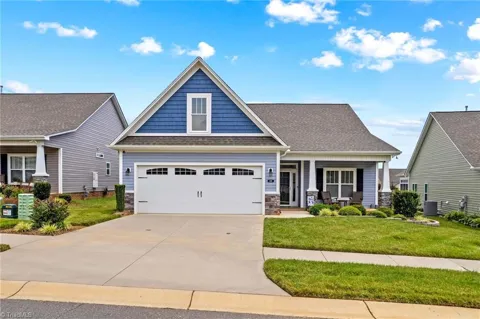 828 Wisteria Way