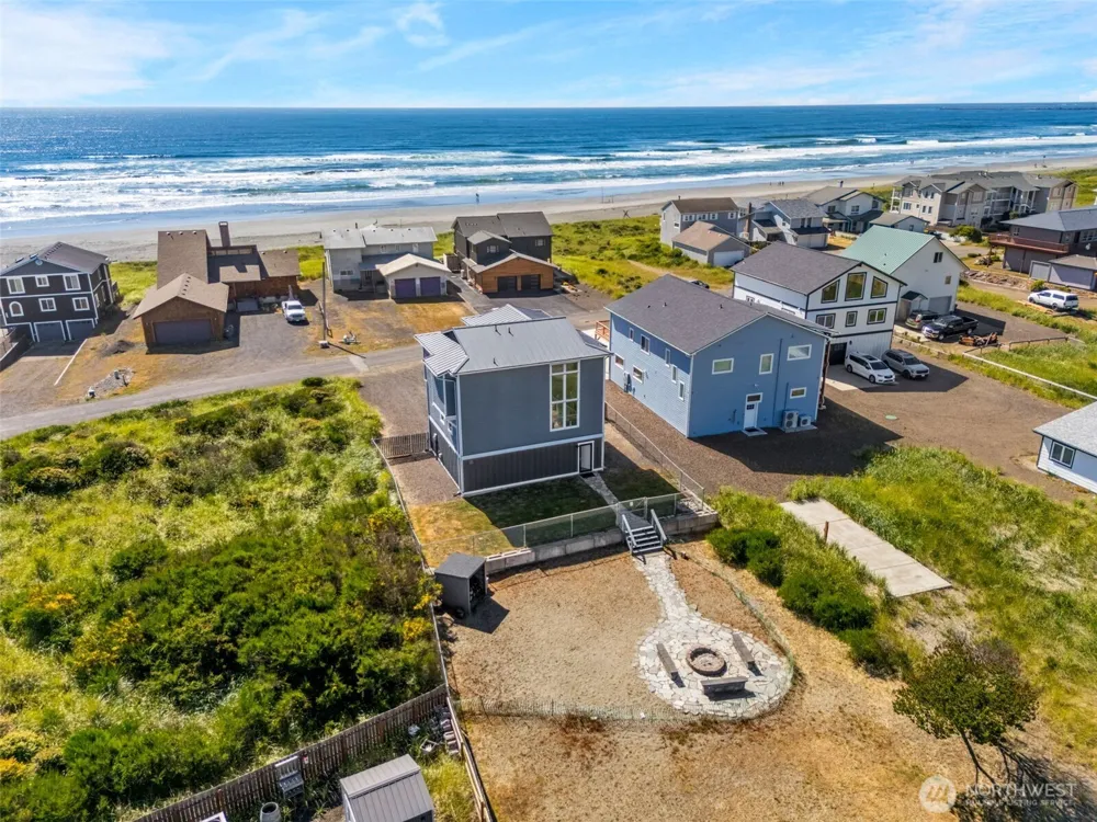 412 Dune Crest Drive Westport, WA 98595