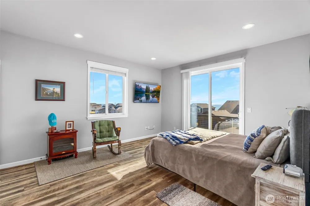 412 Dune Crest Drive Westport, WA 98595