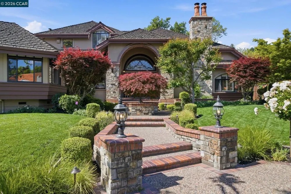 51 Red Cypress Ct Danville, CA 94506
