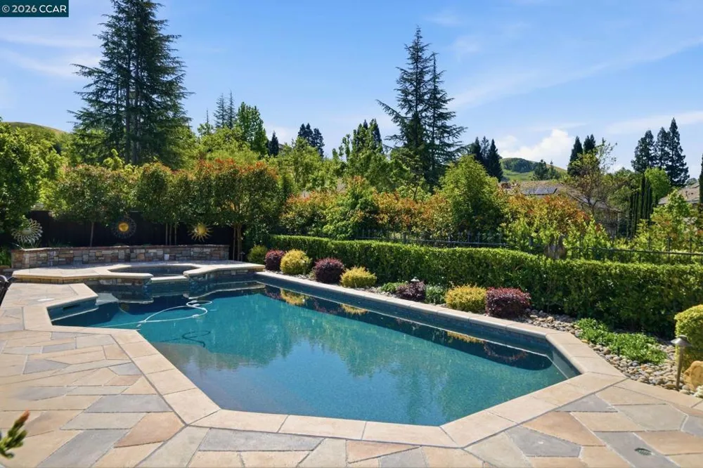 51 Red Cypress Ct Danville, CA 94506