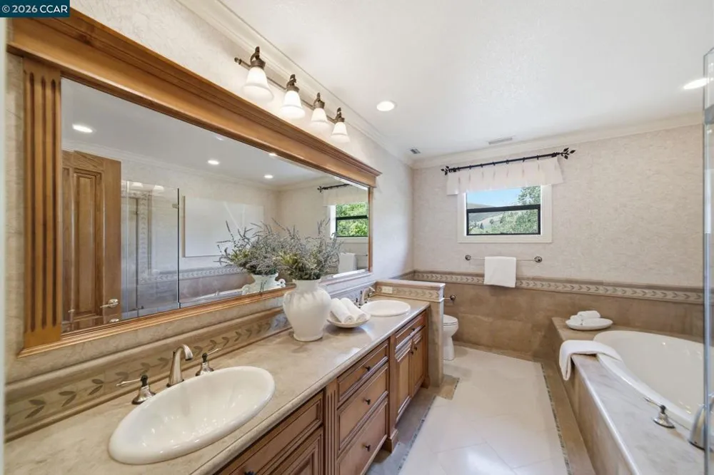 51 Red Cypress Ct Danville, CA 94506