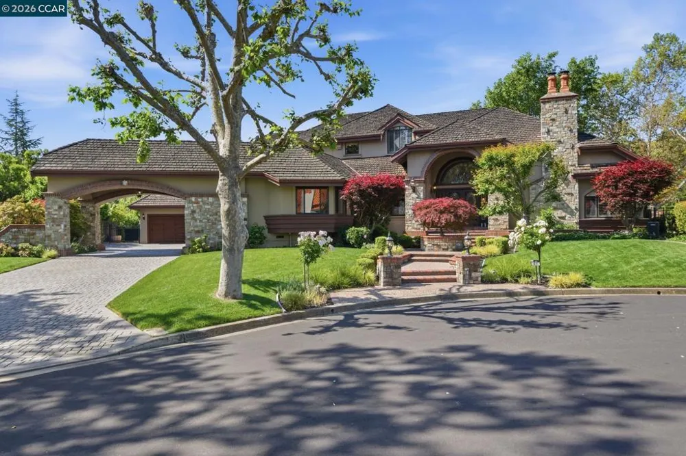 51 Red Cypress Ct Danville, CA 94506