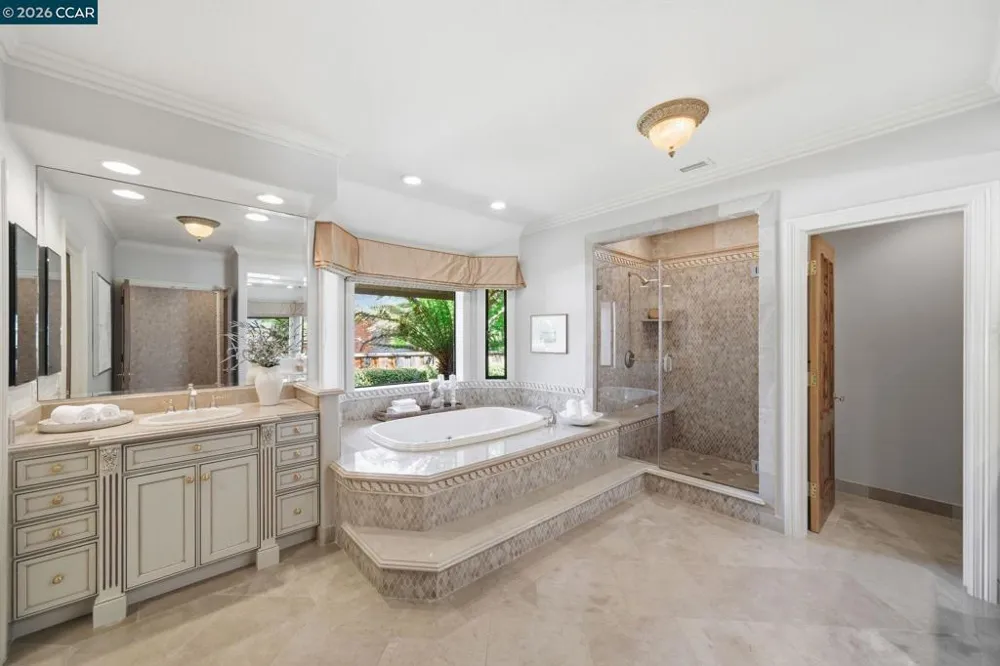 51 Red Cypress Ct Danville, CA 94506
