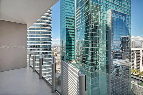 300 Biscayne Boulevard Way #3008W