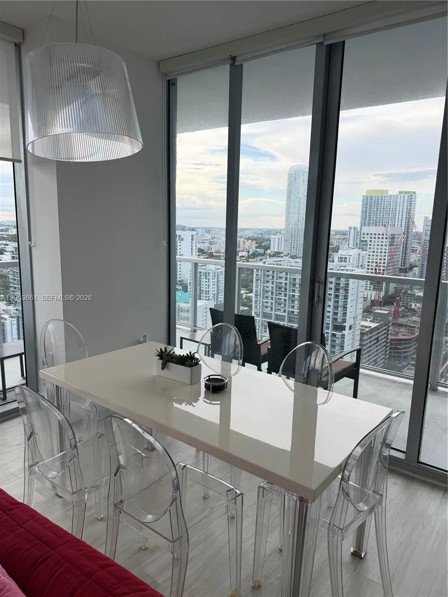 79 SW 12th St #3312-S Miami, FL 33130
