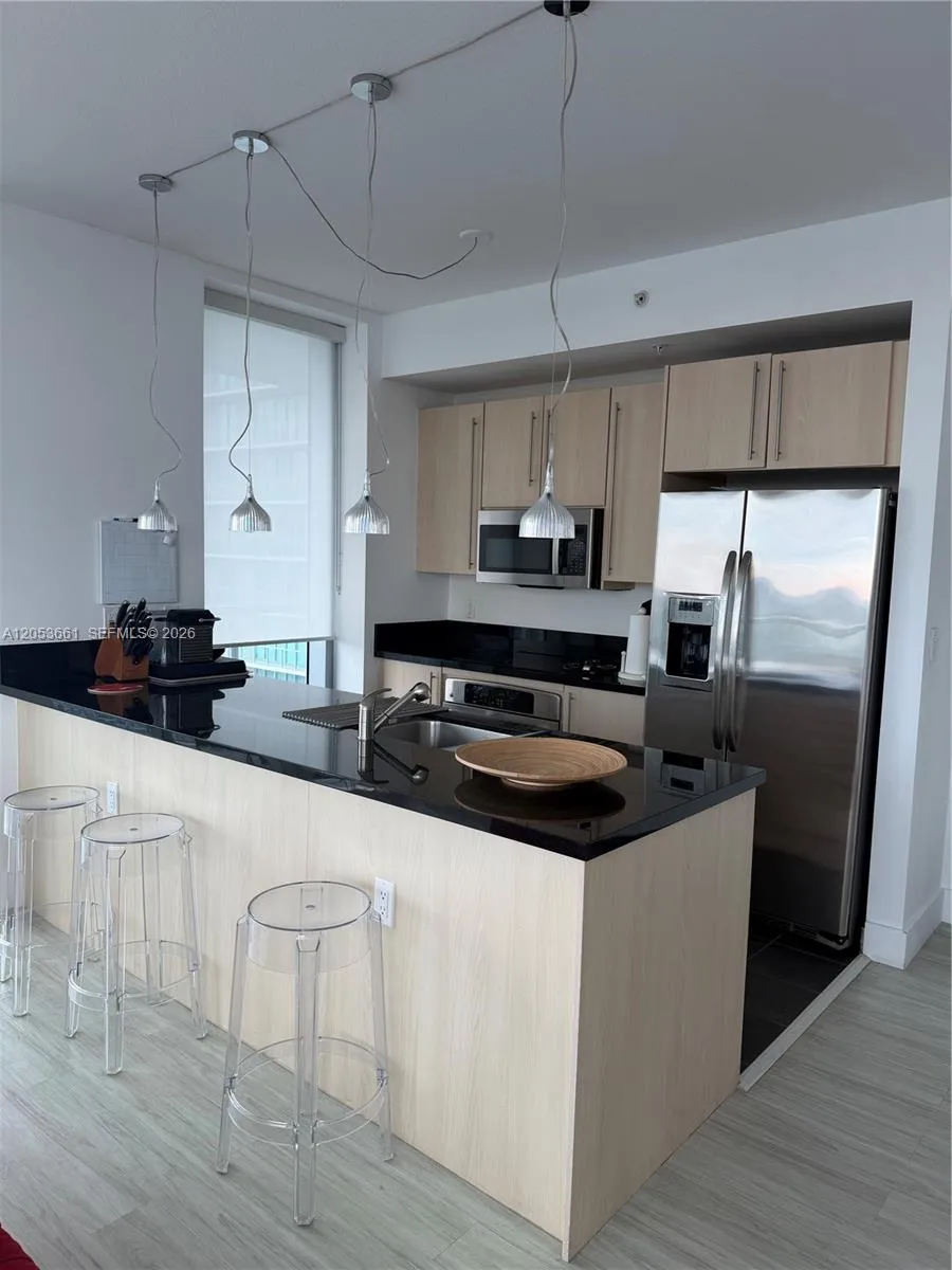 79 SW 12th St #3312-S Miami, FL 33130