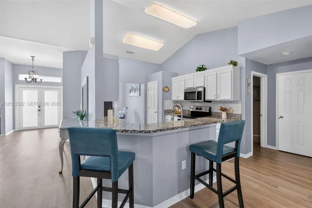 1020 NW 14th St Cape Coral, FL 33993