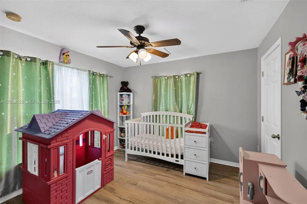 1020 NW 14th St Cape Coral, FL 33993