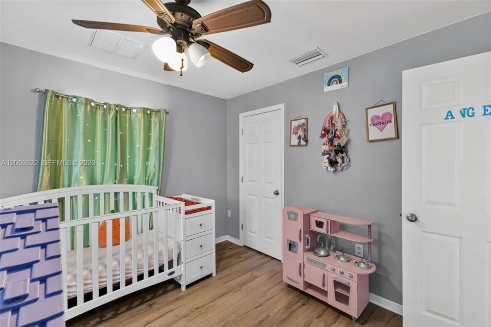 1020 NW 14th St Cape Coral, FL 33993