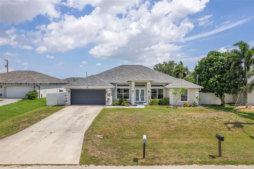 1020 NW 14th St Cape Coral, FL 33993