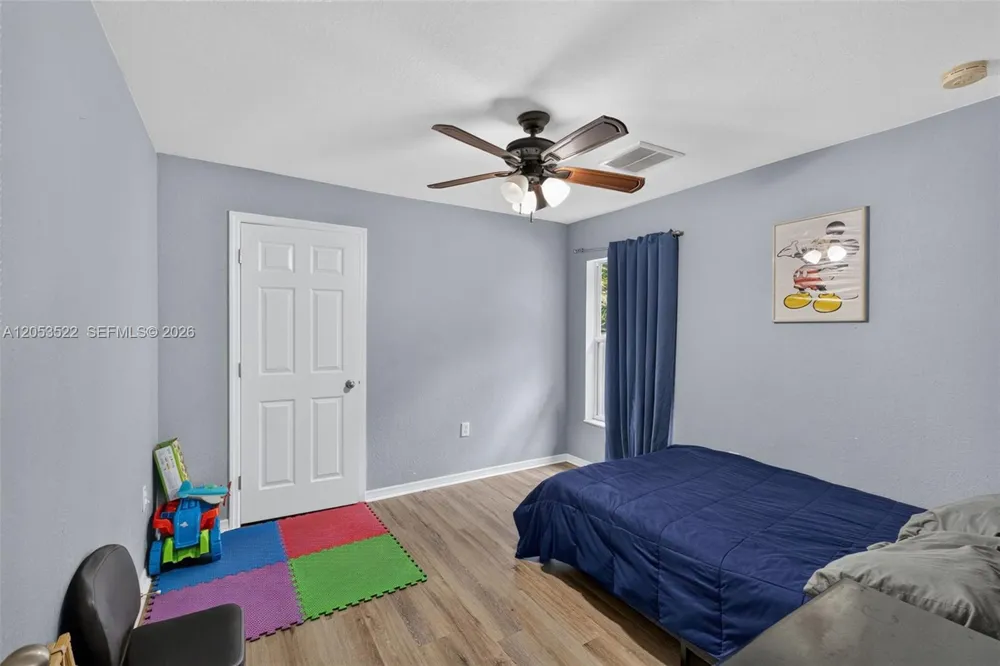 1020 NW 14th St Cape Coral, FL 33993