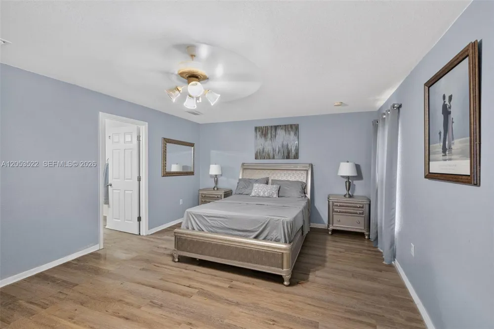 1020 NW 14th St Cape Coral, FL 33993