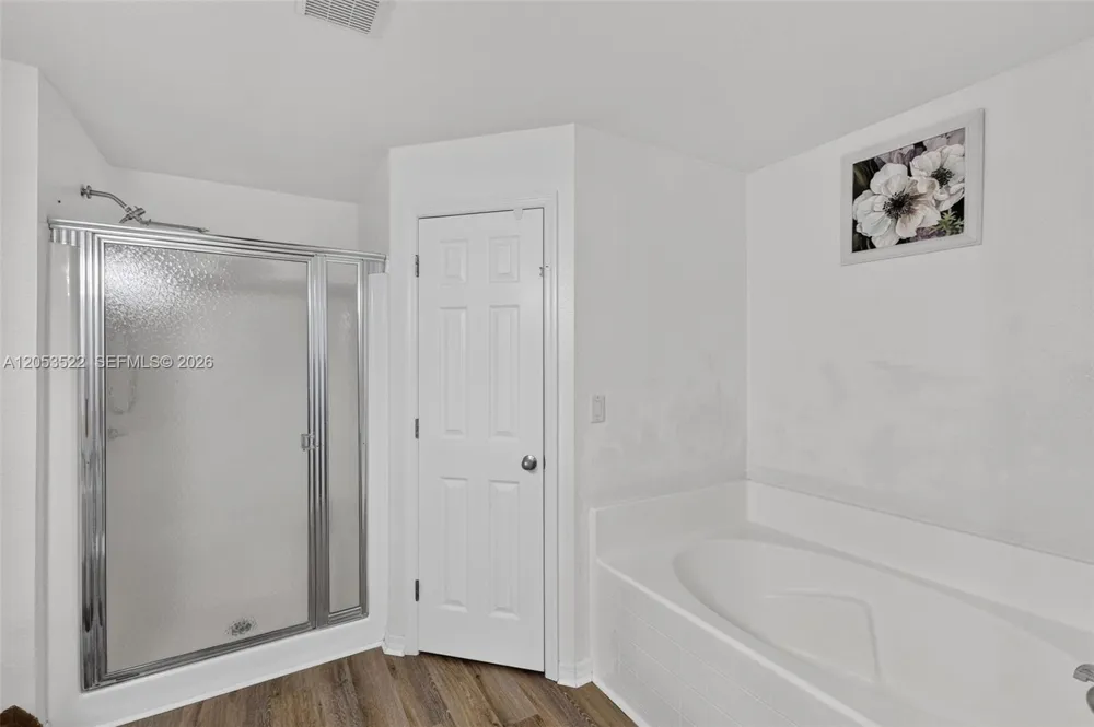 1020 NW 14th St Cape Coral, FL 33993
