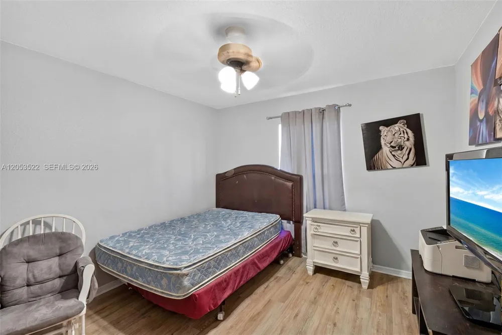 1020 NW 14th St Cape Coral, FL 33993
