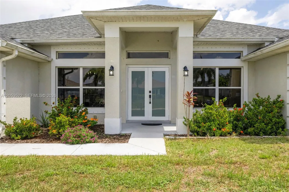 1020 NW 14th St Cape Coral, FL 33993