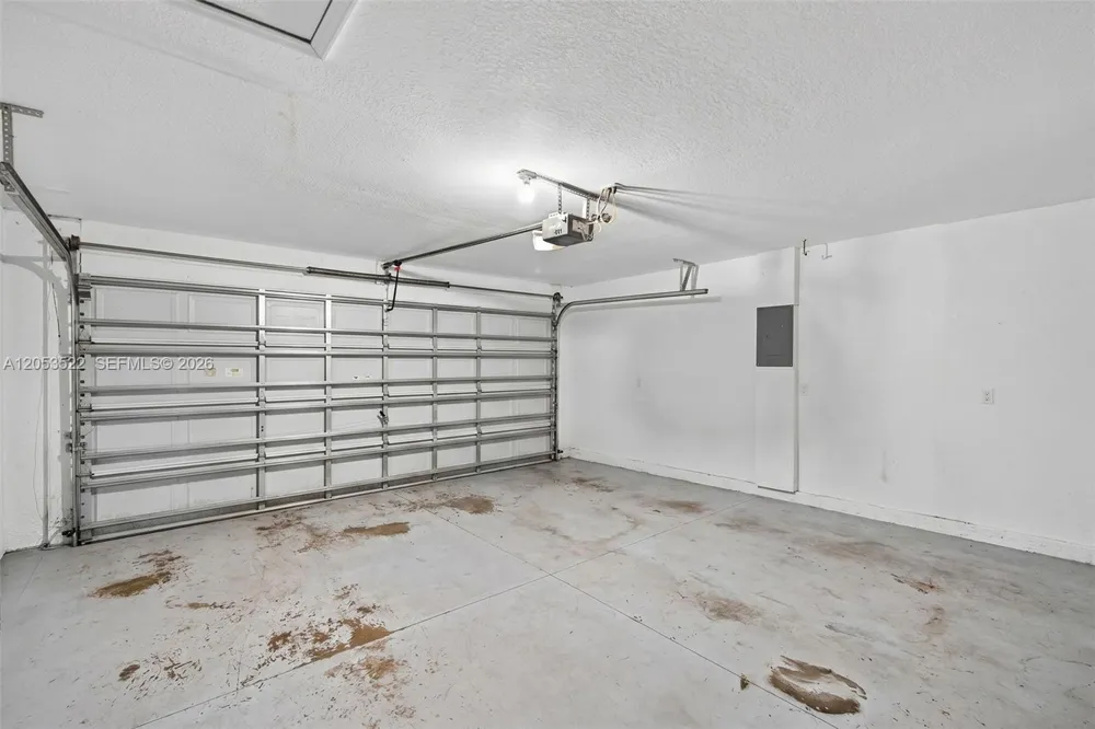 1020 NW 14th St Cape Coral, FL 33993