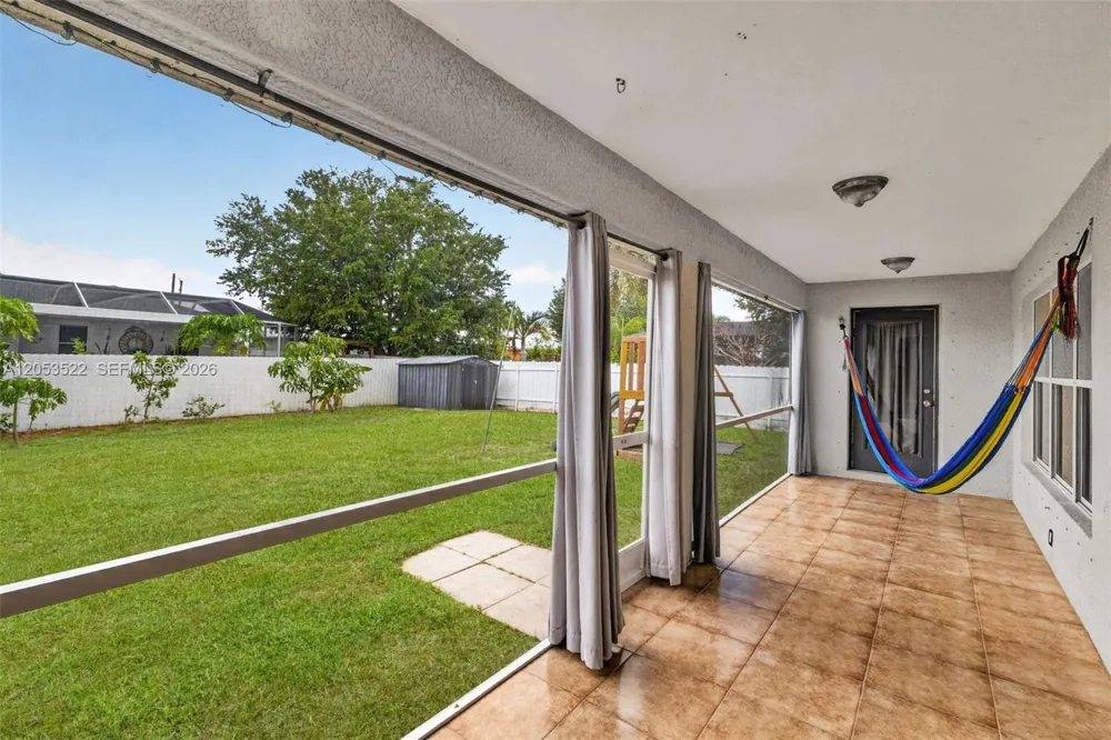 1020 NW 14th St Cape Coral, FL 33993