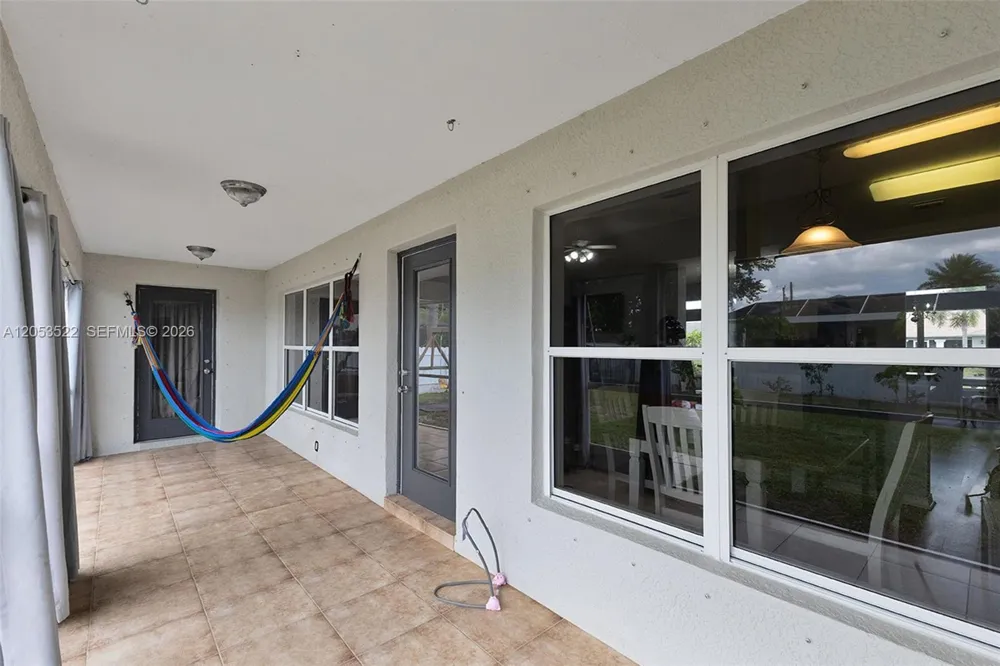 1020 NW 14th St Cape Coral, FL 33993