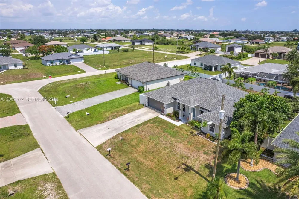 1020 NW 14th St Cape Coral, FL 33993