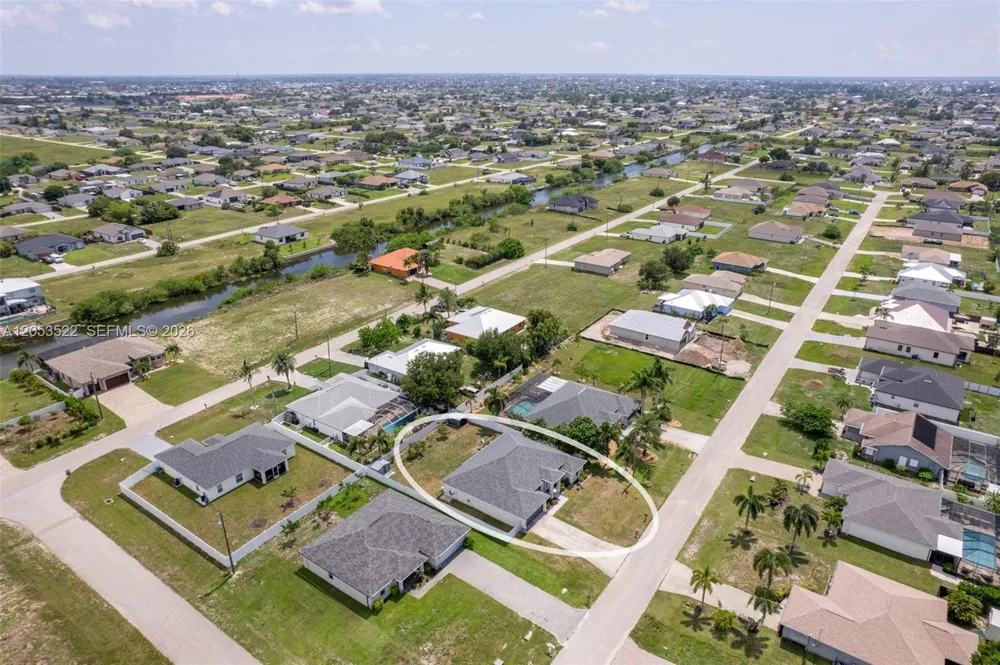 1020 NW 14th St Cape Coral, FL 33993