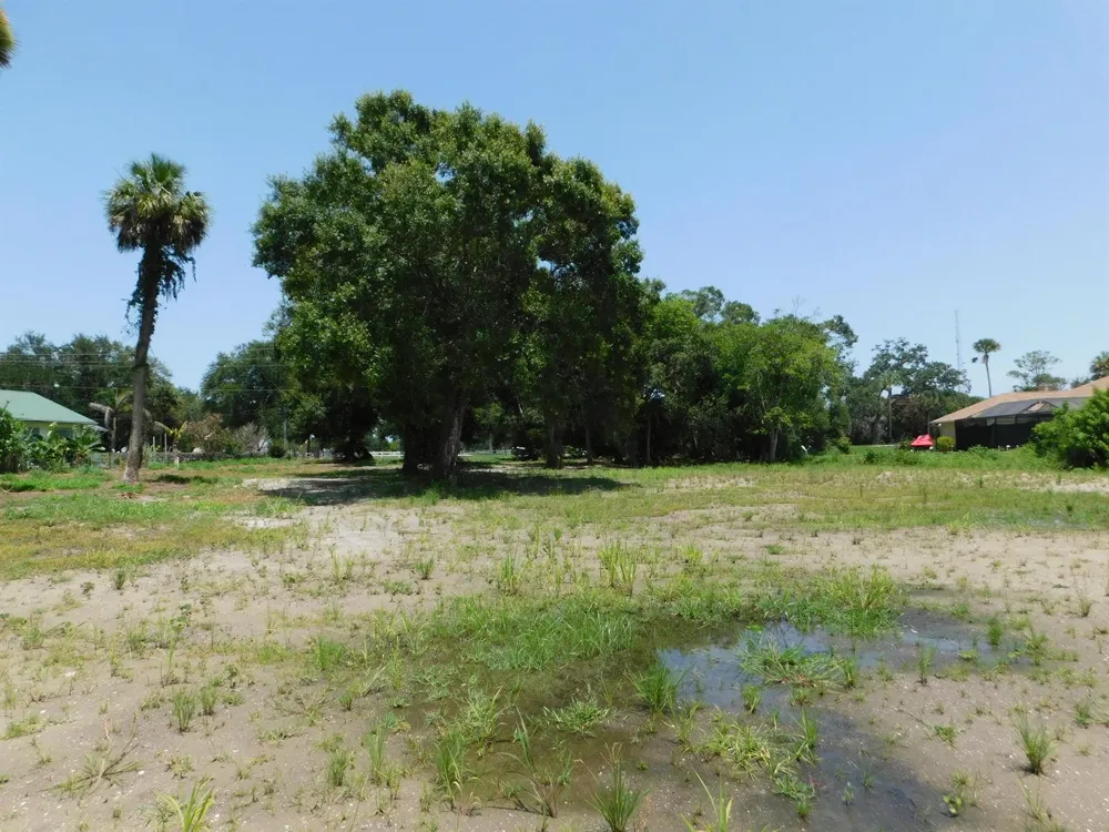 3625 SUNRISE BOULEVARD Fort Pierce, FL 34982