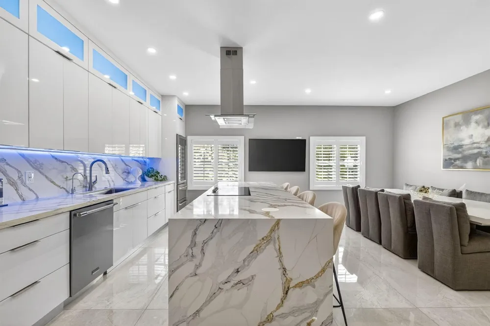 724 SW 1st Avenue Pompano Beach, FL 33060