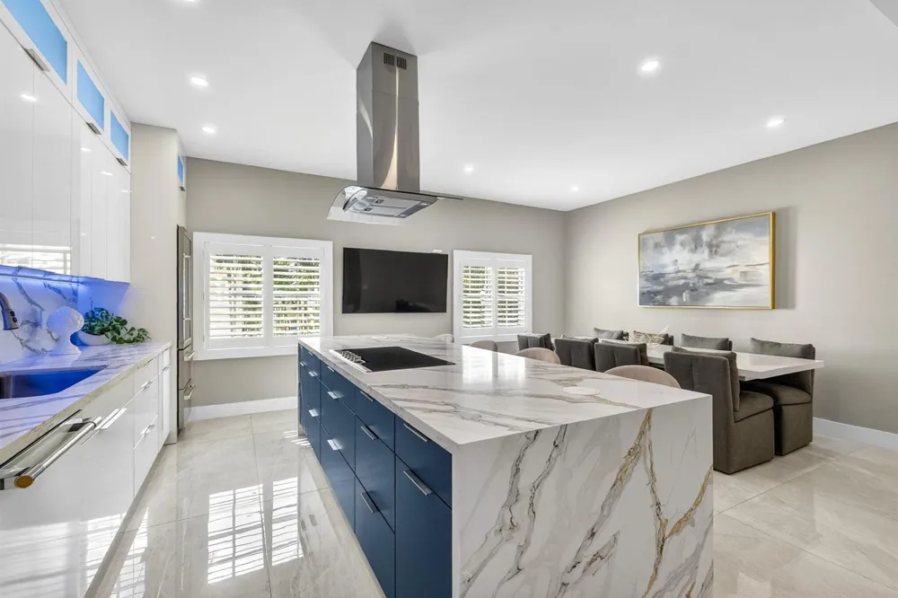 724 SW 1st Avenue Pompano Beach, FL 33060