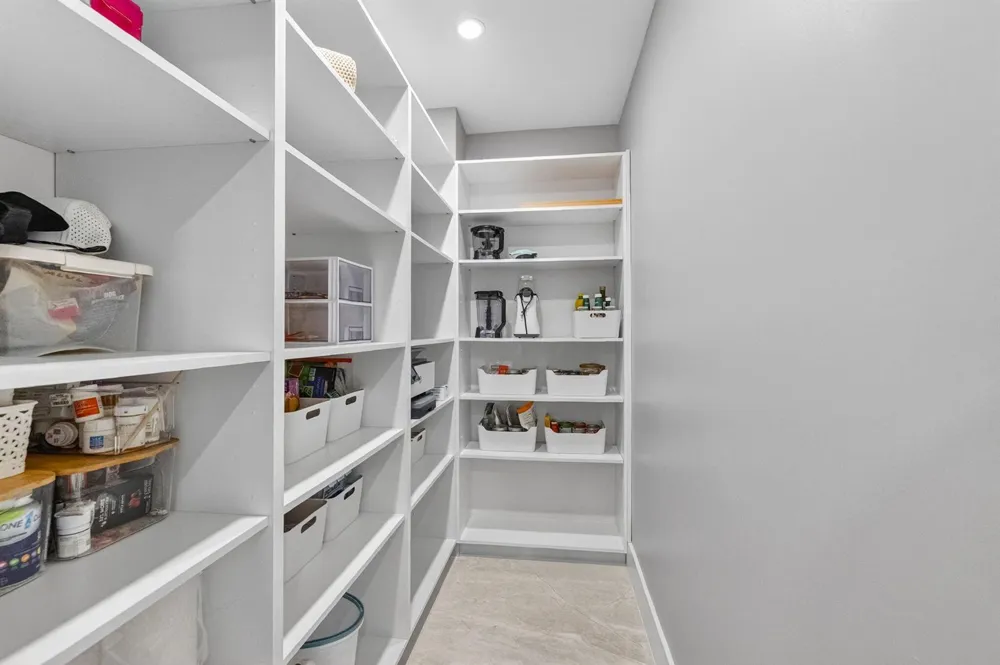 724 SW 1st Avenue Pompano Beach, FL 33060