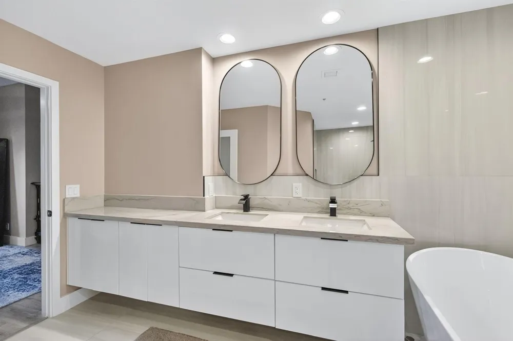 724 SW 1st Avenue Pompano Beach, FL 33060