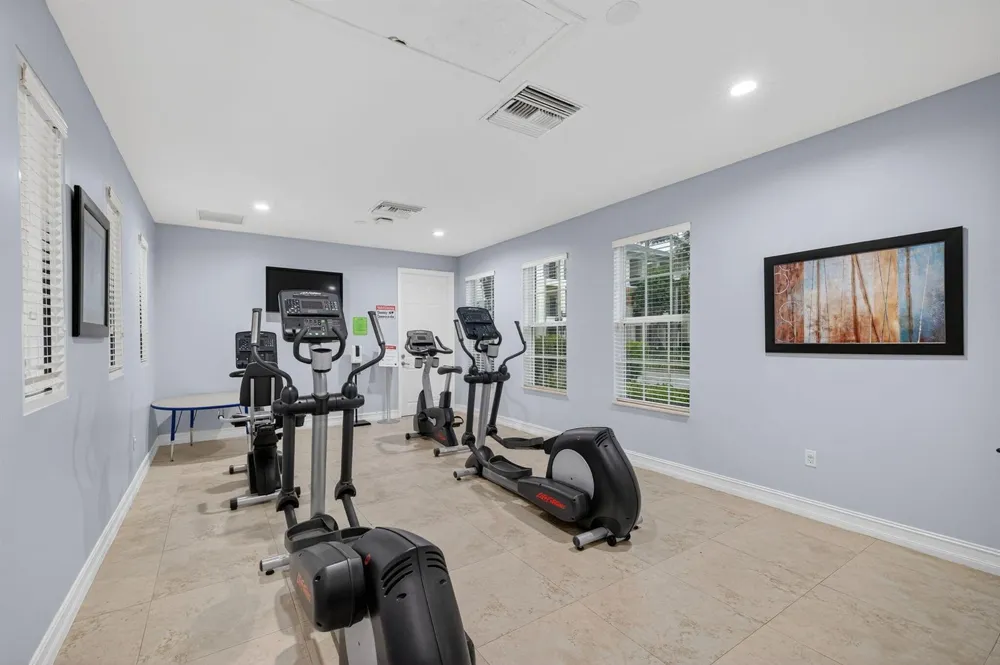 724 SW 1st Avenue Pompano Beach, FL 33060