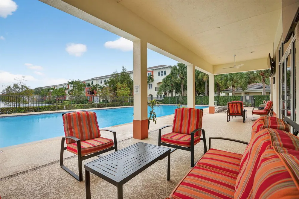 724 SW 1st Avenue Pompano Beach, FL 33060