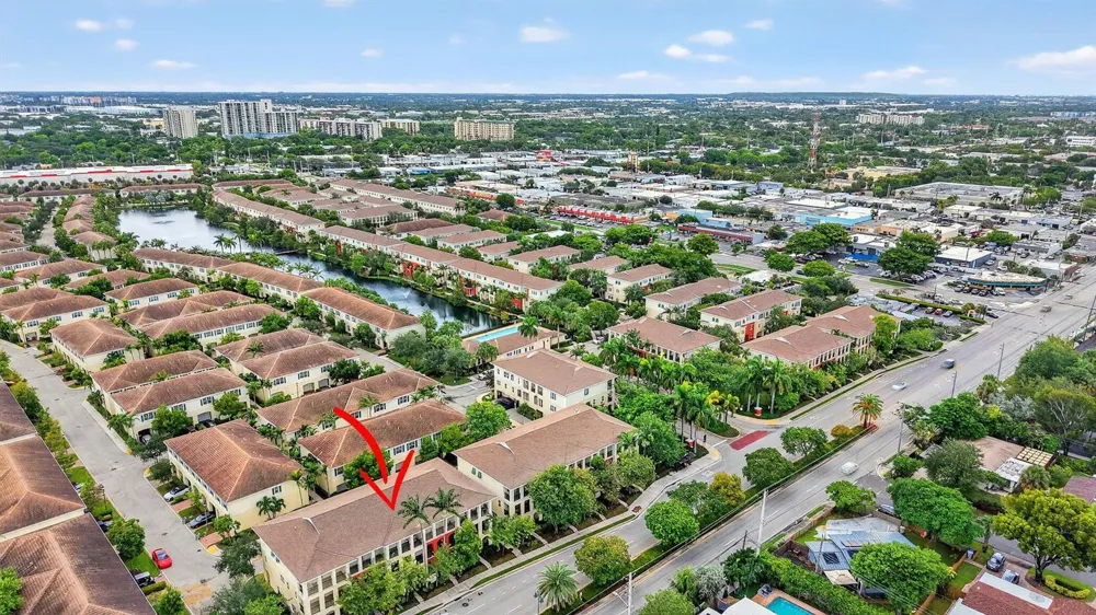 724 SW 1st Avenue Pompano Beach, FL 33060