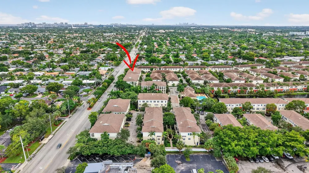 724 SW 1st Avenue Pompano Beach, FL 33060