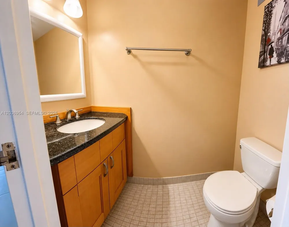 1000 Parkview Dr #505 Hallandale Beach, FL 33009