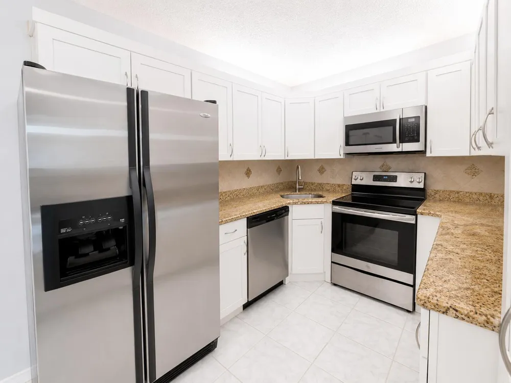 1995 SW SILVER PINE WAY #119-D1 Palm City, FL 34990