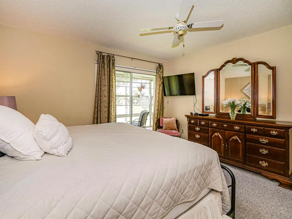 106 Spring Lake Court #201 Vero Beach, FL 32962