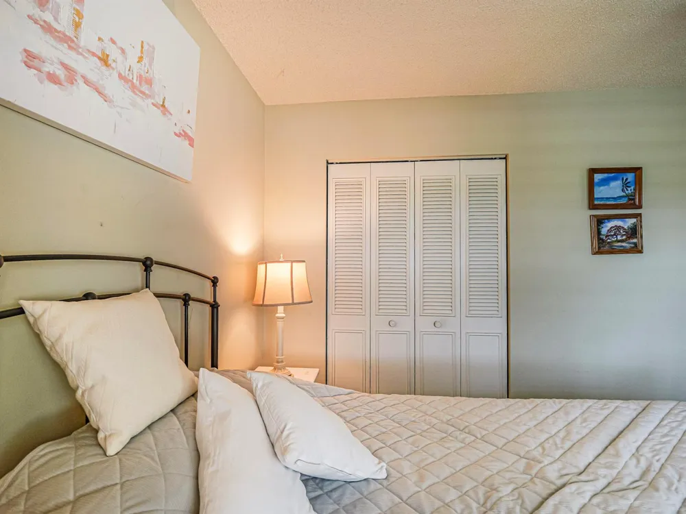 106 Spring Lake Court #201 Vero Beach, FL 32962