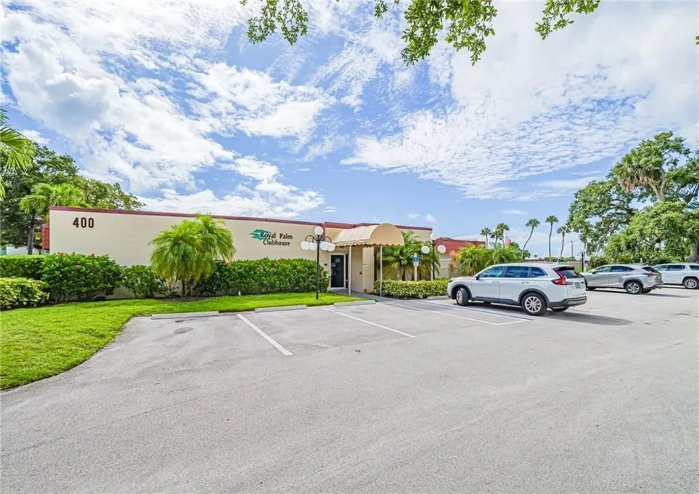 106 Spring Lake Court #201 Vero Beach, FL 32962